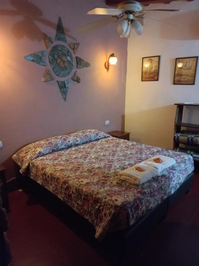 Hostal Rustyk Cafayate Exterior foto