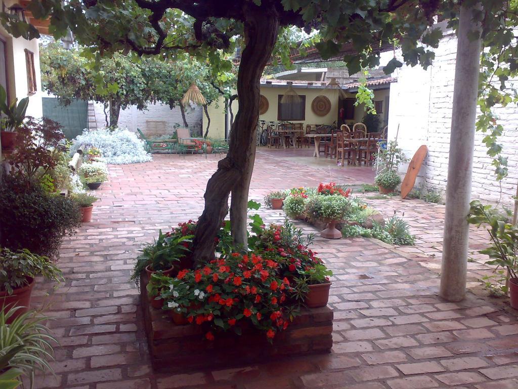Hostal Rustyk Cafayate Exterior foto