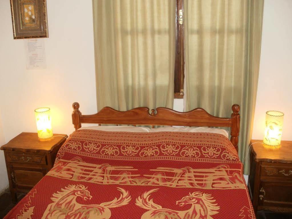 Hostal Rustyk Cafayate Exterior foto